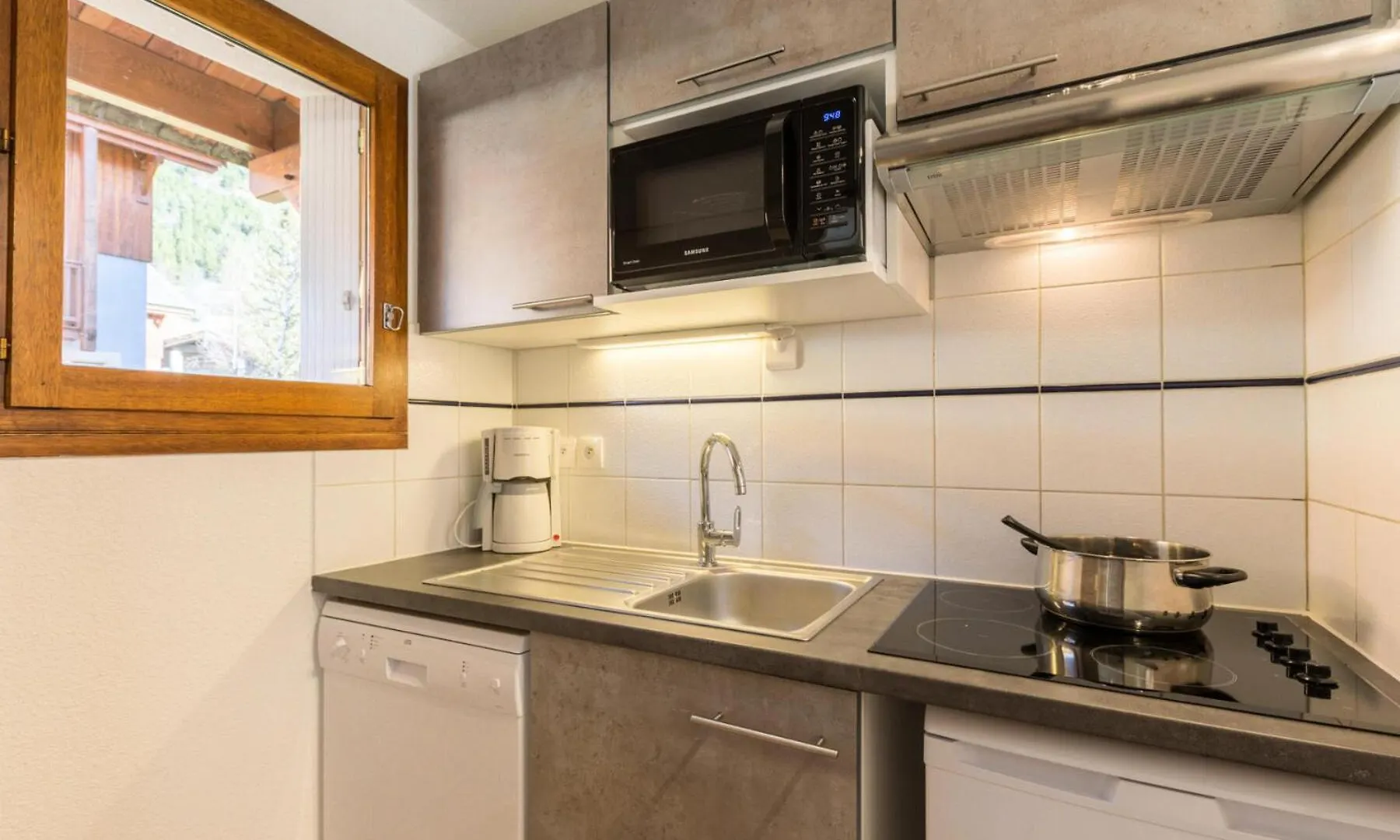 Chalets Jardin Alpin - Chalet Mitoyen Duplex Renove - Acces Pistes Par Navette - Terrasse - Wifi Gratuit - Vue Degagee Mae-4824 La Salle-les-Alpes