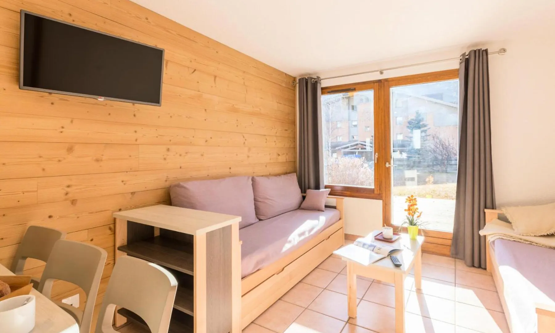 Apartment Chalets Jardin Alpin - Chalet Mitoyen Duplex Renove - Acces Pistes Par Navette - Terrasse - Wifi Gratuit - Vue Degagee Mae-4824 La Salle-les-Alpes