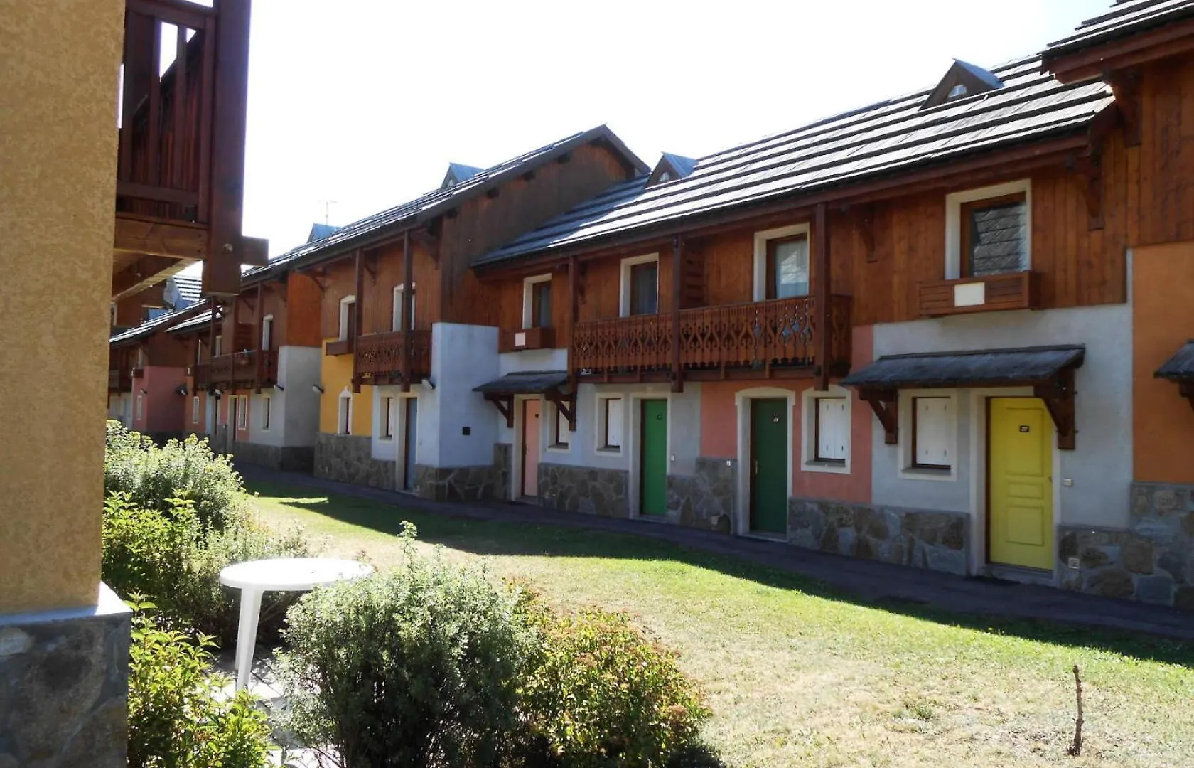 Apartment Chalets Jardin Alpin - Chalet Mitoyen Duplex Renove - Acces Pistes Par Navette - Terrasse - Wifi Gratuit - Vue Degagee Mae-4824 La Salle-les-Alpes France